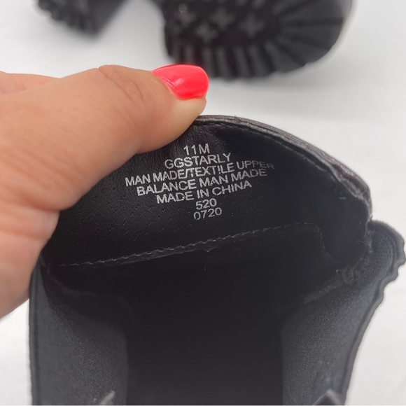 GBG Los Angeles Faux Patent Leather Burgundy Lug Sole Heel Chelsea Boot Size 11 - Picture 9 of 13